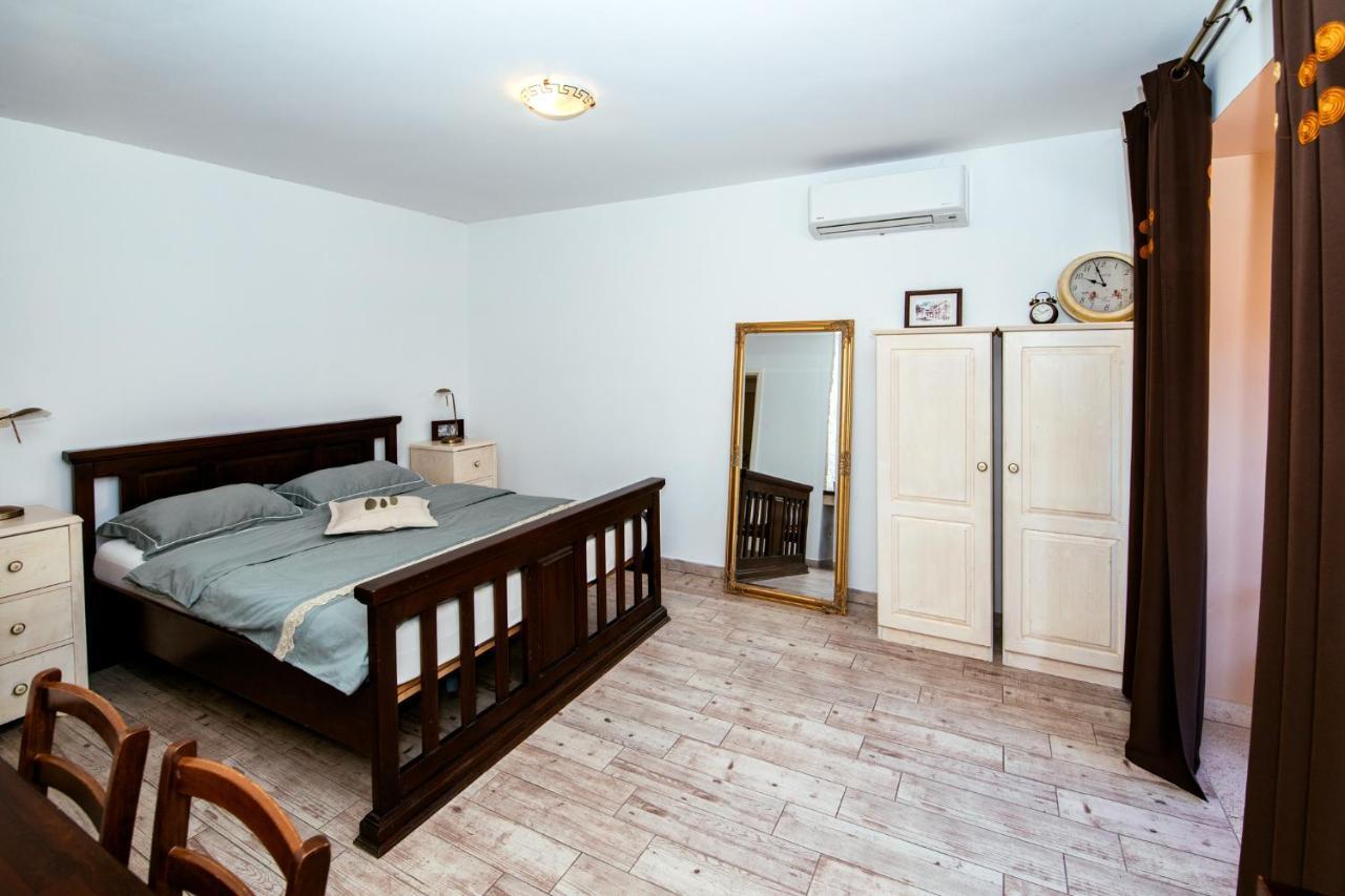 M&M Apartments Biograd Na Moru Exterior foto